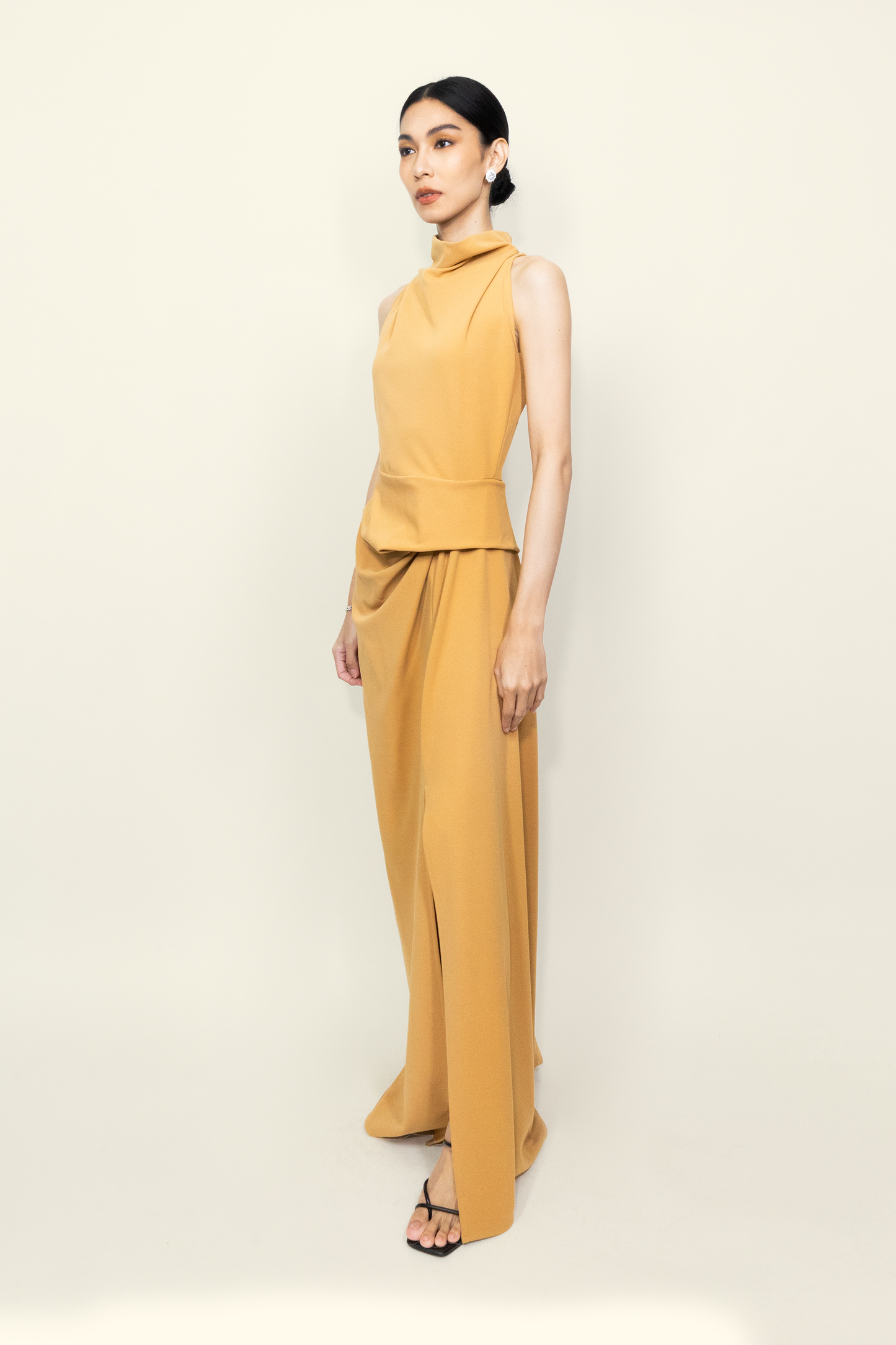 Asun Gown