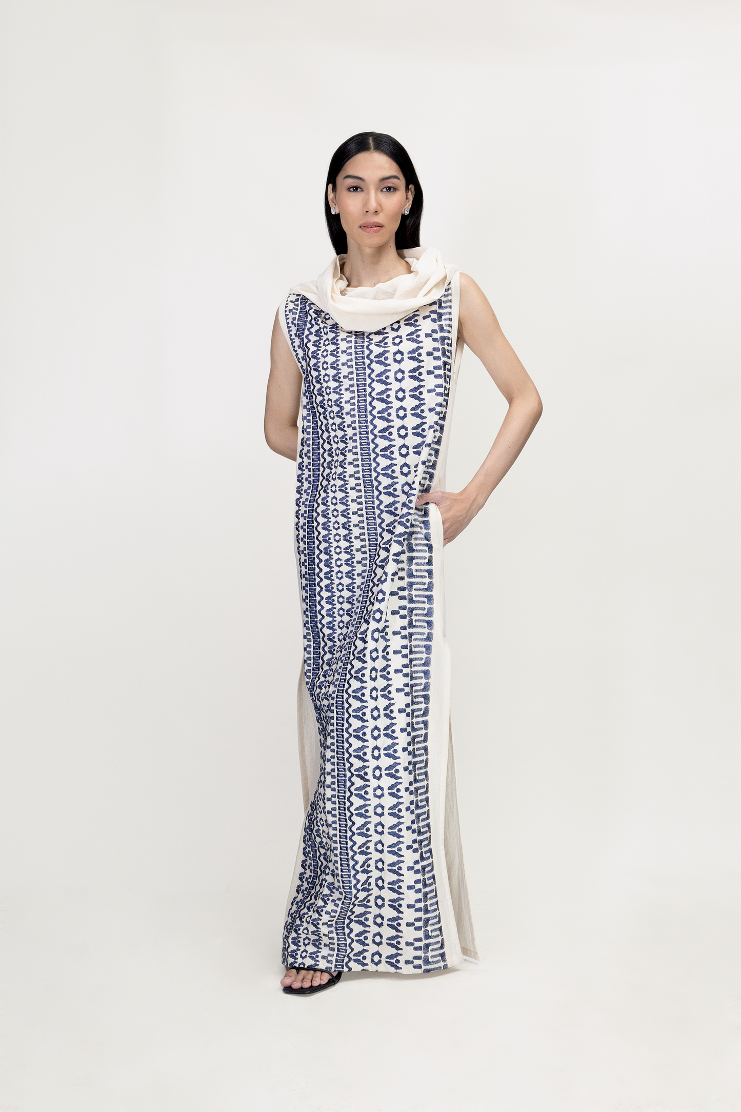 Nia Gown